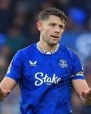 英超历史首人！埃弗顿后卫塔科夫斯基已64次染黄但却从未被罚下